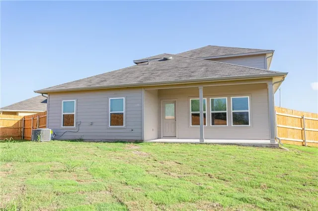 $2,425 | 13525 Brahmin Drive, Austin, TX 78724