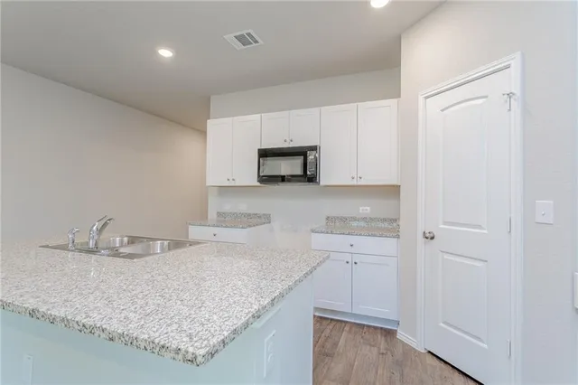 $2,425 | 13525 Brahmin Drive, Austin, TX 78724