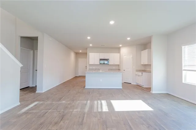 $2,425 | 13525 Brahmin Drive, Austin, TX 78724