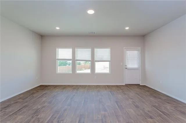 $2,425 | 13525 Brahmin Drive, Austin, TX 78724