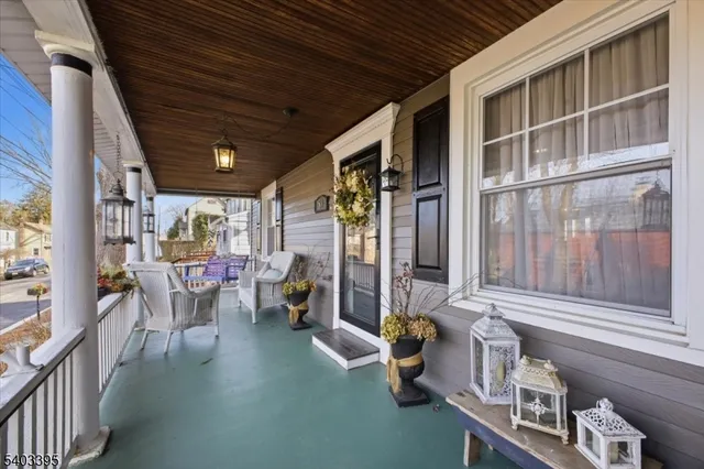 $400,000 | 53 Brunswick Avenue, Bloomsbury, NJ 08804