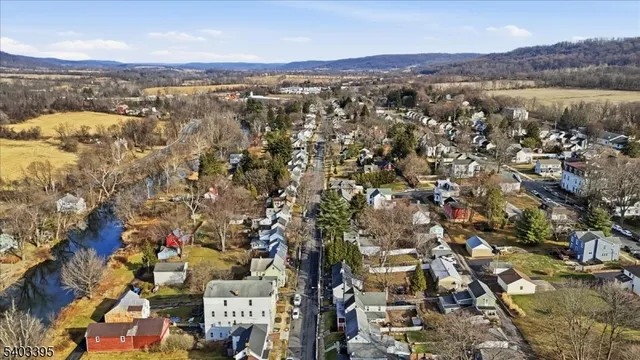 $400,000 | 53 Brunswick Avenue, Bloomsbury, NJ 08804