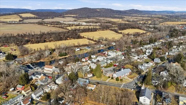 $400,000 | 53 Brunswick Avenue, Bloomsbury, NJ 08804