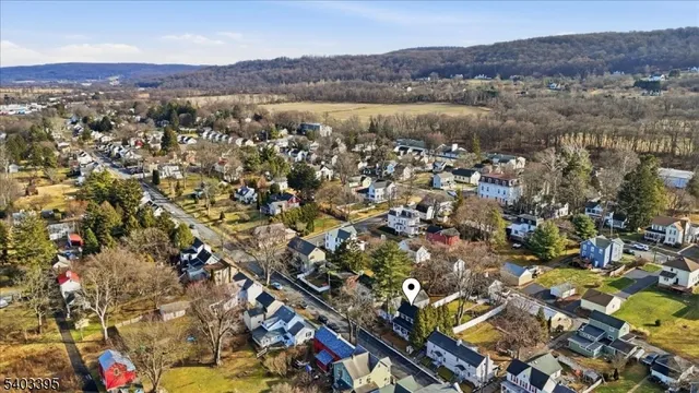 $400,000 | 53 Brunswick Avenue, Bloomsbury, NJ 08804