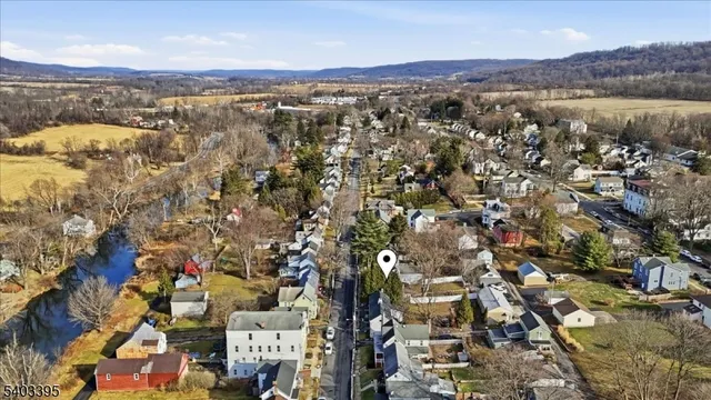 $400,000 | 53 Brunswick Avenue, Bloomsbury, NJ 08804