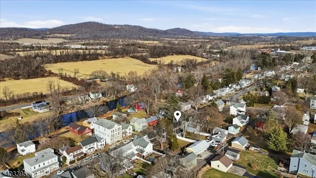 $400,000 | 53 Brunswick Avenue, Bloomsbury, NJ 08804