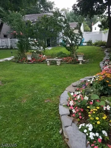 $400,000 | 53 Brunswick Avenue, Bloomsbury, NJ 08804