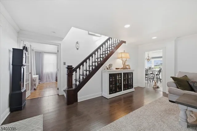 $400,000 | 53 Brunswick Avenue, Bloomsbury, NJ 08804