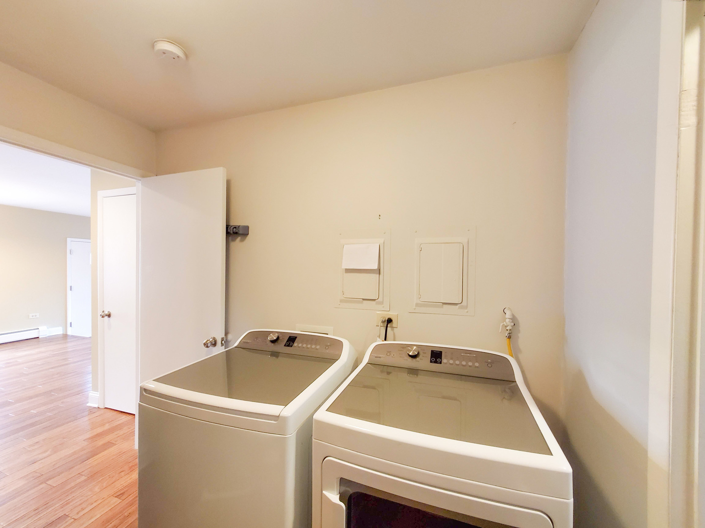 1414 River Road South Elgin, IL 60177 - Photo 7 of 18