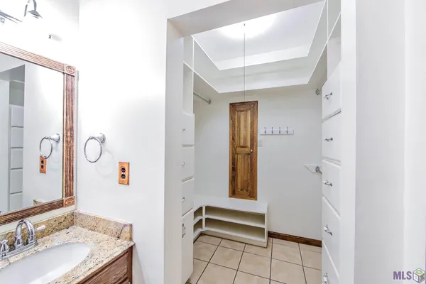 $375,000 | 425 Hale Drive, Thibodaux, LA 70301