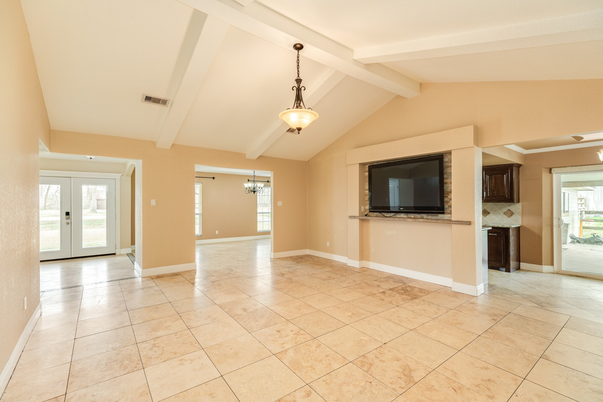 400 Pecan Estates Road, Unit C616R Angleton, TX 77515 - Photo 6 of 21