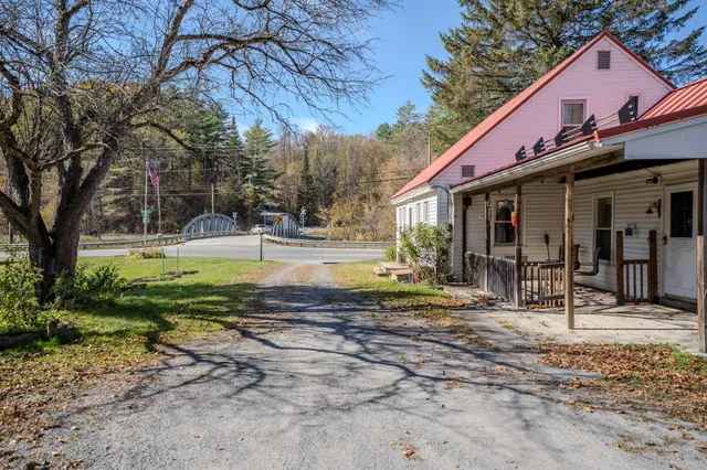 $139,000 | 1536 Memorial Drive, St. Johnsbury, VT 05819