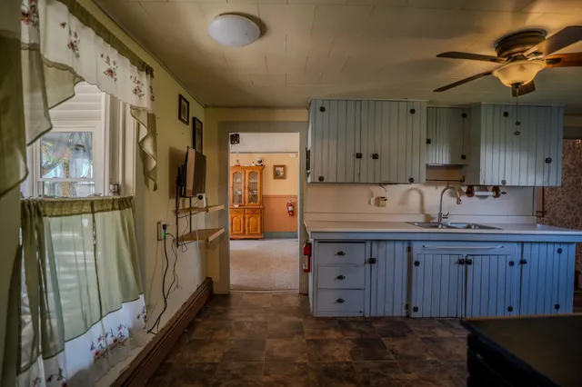 $139,000 | 1536 Memorial Drive, St. Johnsbury, VT 05819