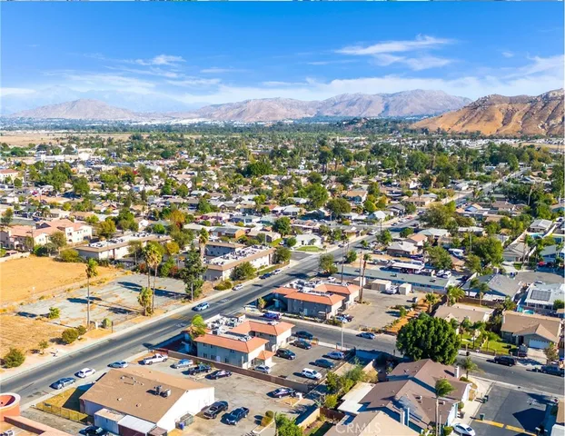 $2,700,000 | 5748 Tilton Avenue, Jurupa Valley, CA 92509