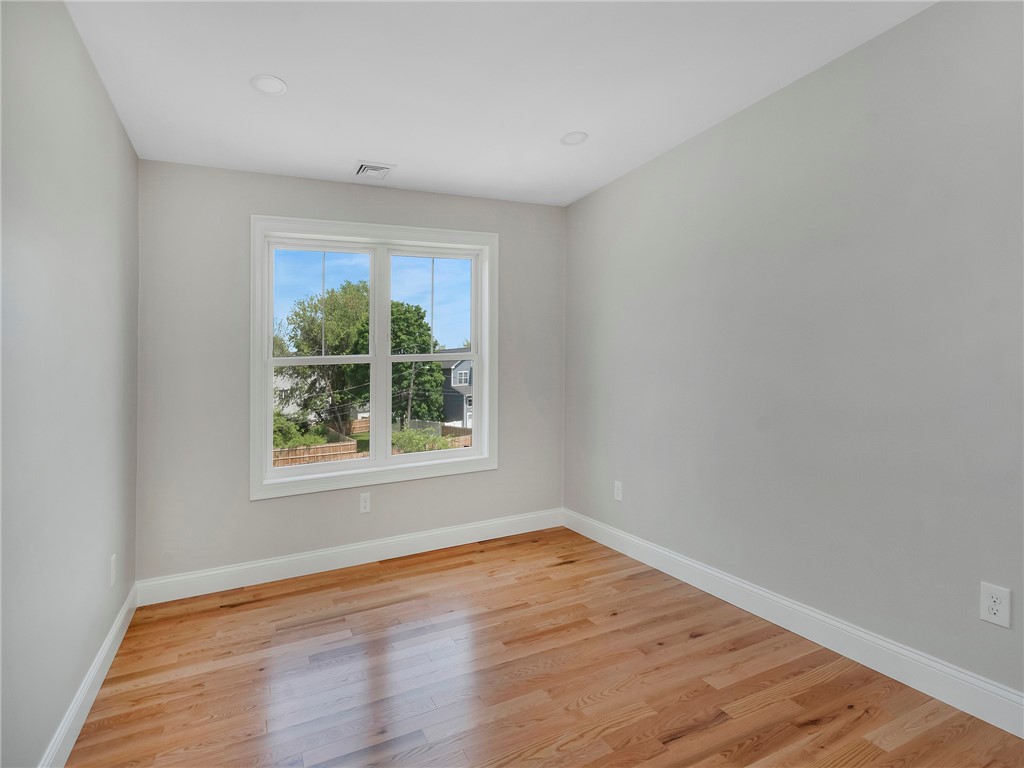 256 Point Avenue Warwick, RI 02889 - Photo 20 of 26