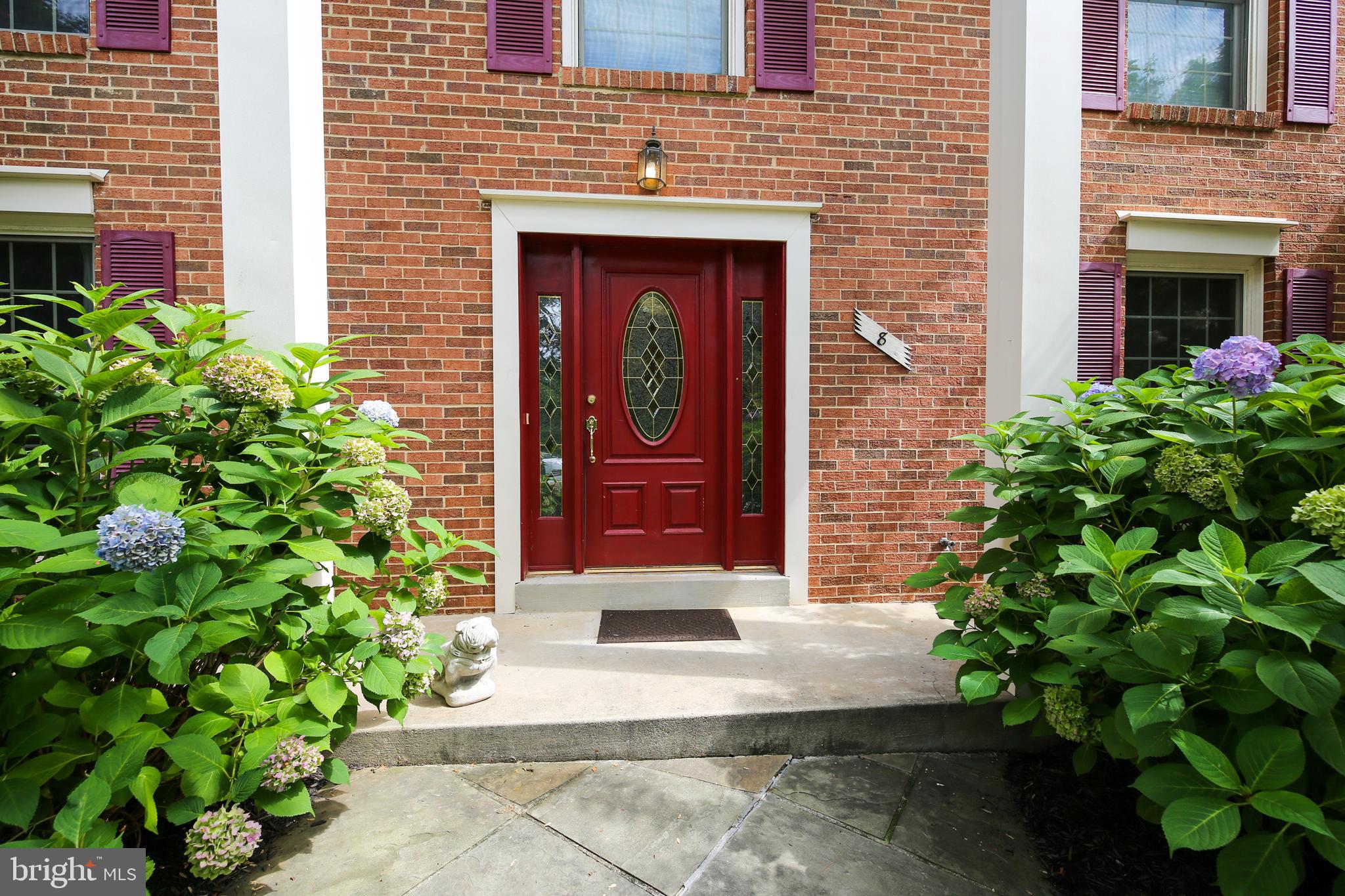 8 Pebble Ridge Court Potomac, MD 20854 - Photo 2 of 61