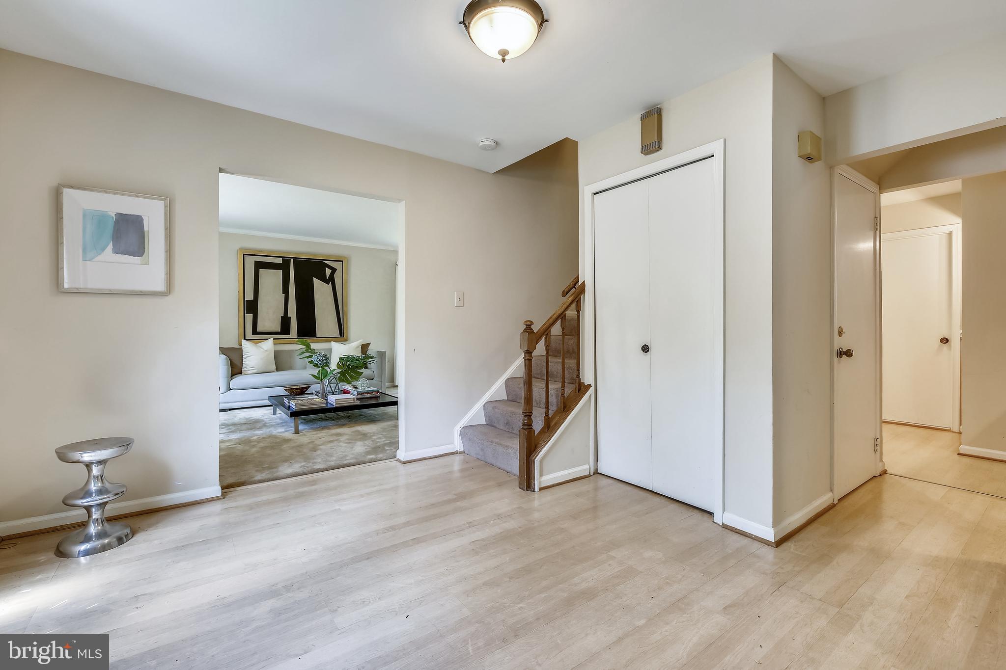 8 Pebble Ridge Court Potomac, MD 20854 - Photo 6 of 61