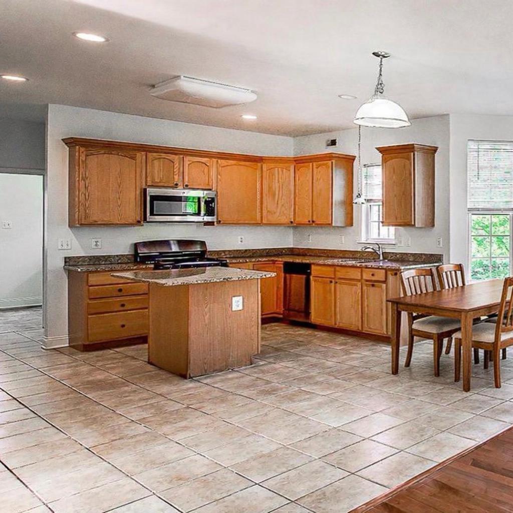 6 Palmer Court Glassboro, NJ 08028 - Photo 17 of 44 Bright and inviting kitchen VIRTUALLY STAGED!