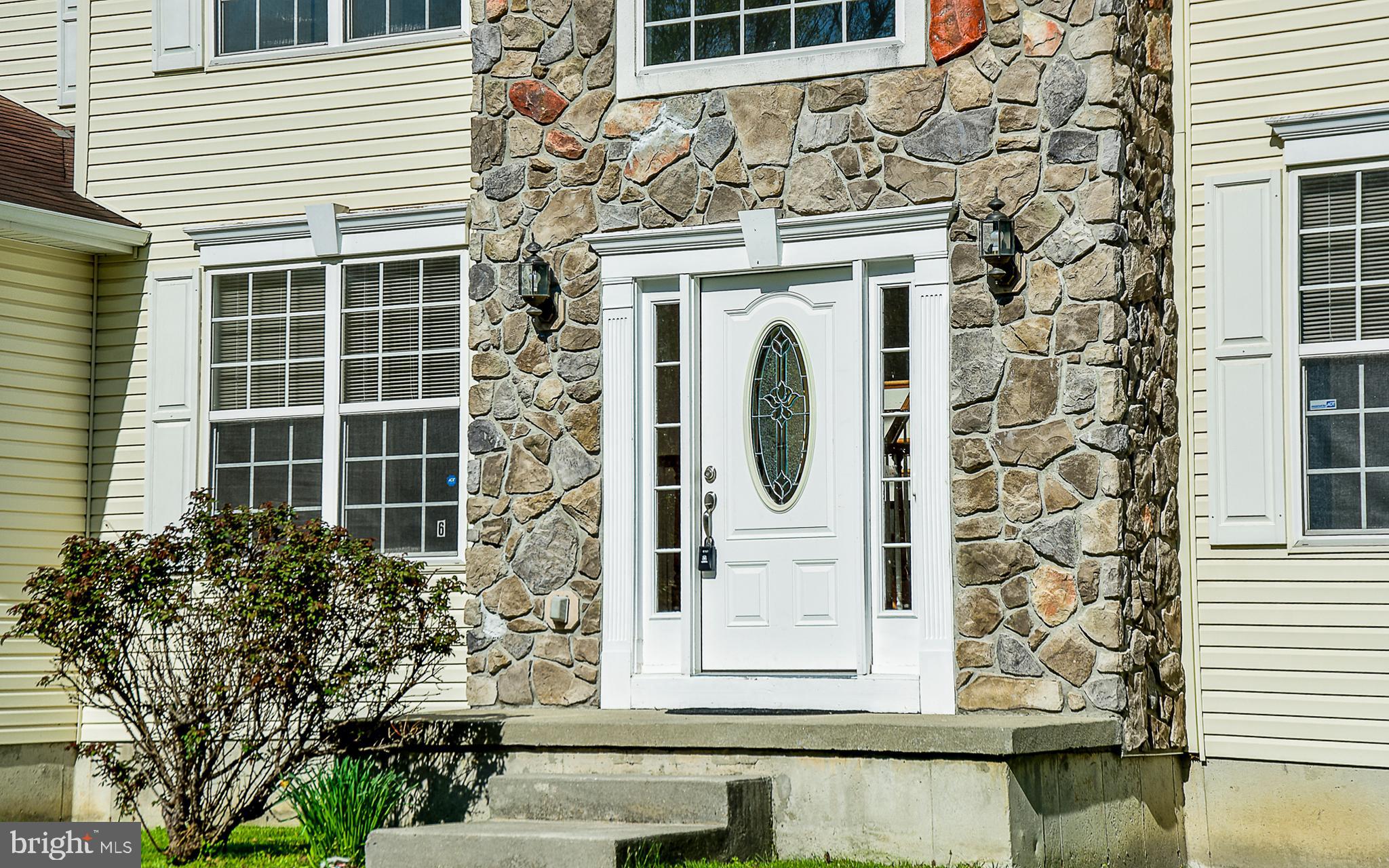 6 Palmer Court Glassboro, NJ 08028 - Photo 3 of 44 Step inside