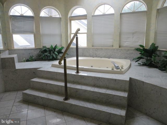 29 Beverly Hills Road Warminster, PA 18974 - Photo 17 of 26