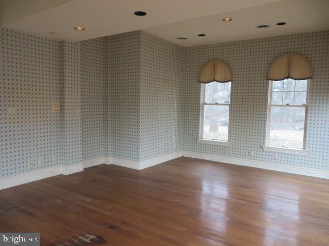 29 Beverly Hills Road Warminster, PA 18974 - Photo 8 of 26