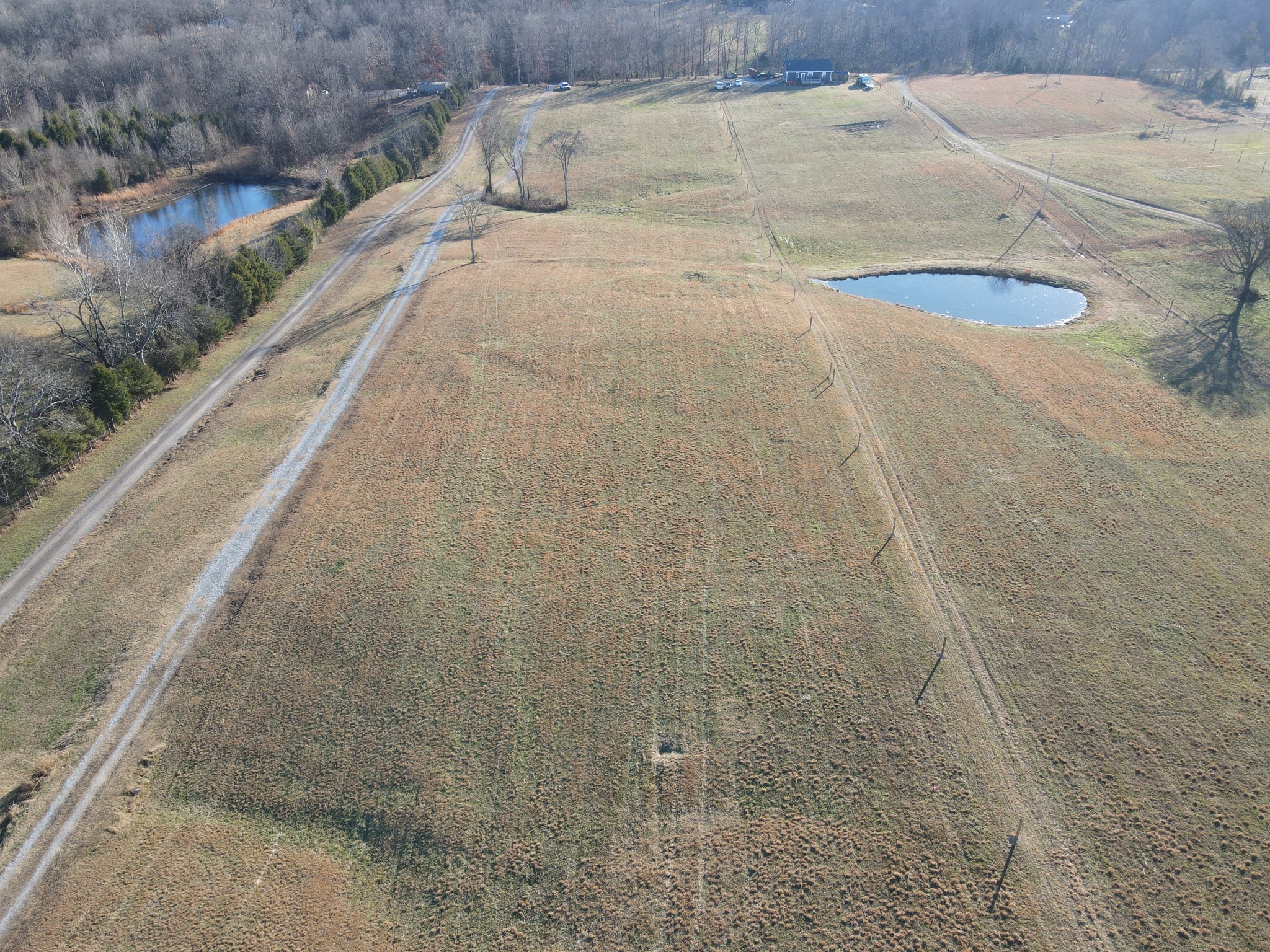 374 Buck Graves Road Westmoreland, TN 37186 - Photo 3 of 10 a view of a bathroom shower