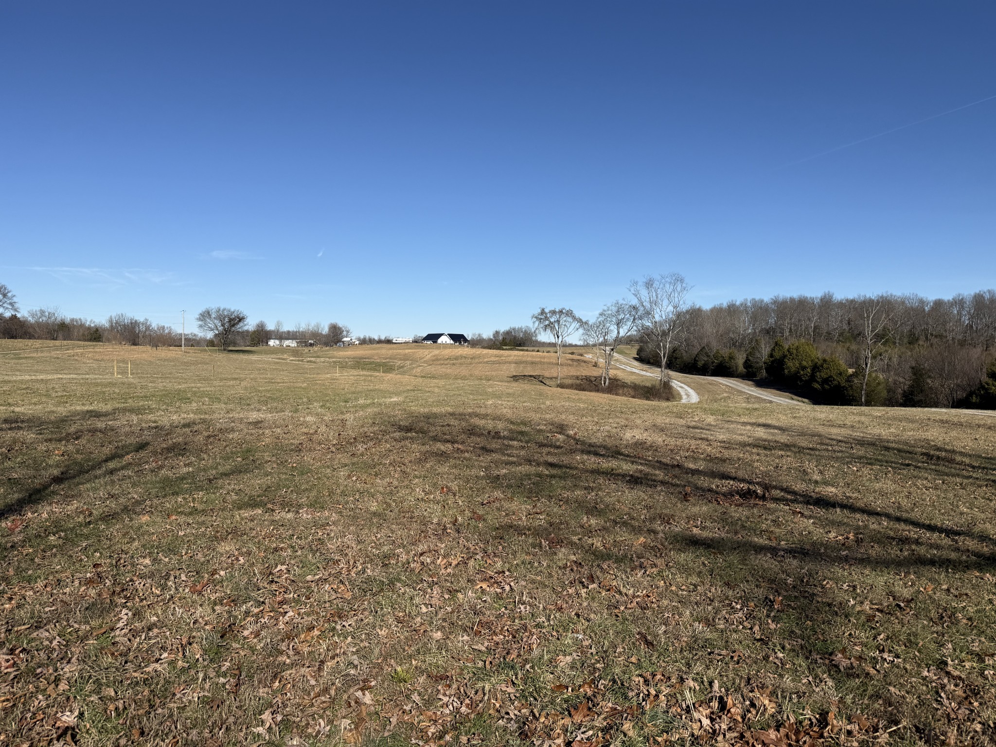 374 Buck Graves Road Westmoreland, TN 37186 - Photo 7 of 10 a view of an ocean beach