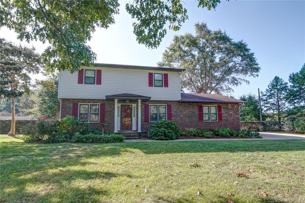3310 Kelly Road Charlotte, NC 28216 - Photo 1 of 36 Gallery Image 1