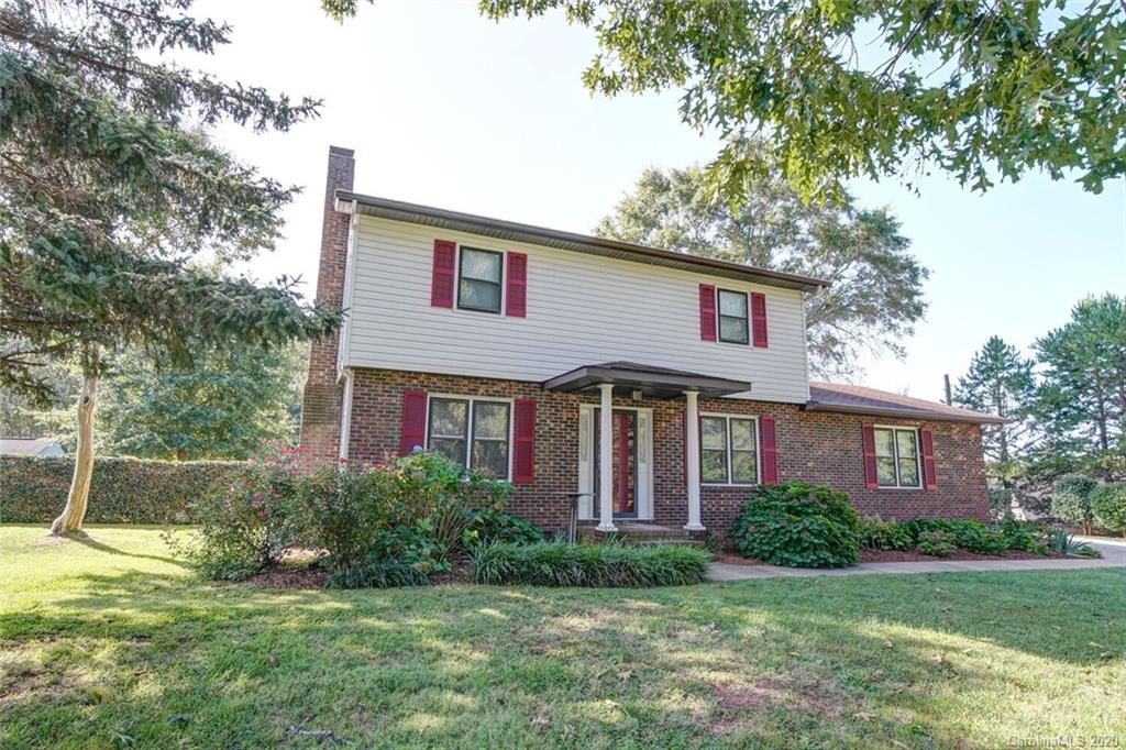 3310 Kelly Road Charlotte, NC 28216 - Photo 8 of 36 Gallery Image 8
