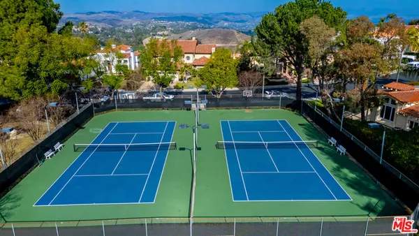 a view of an outdoor space