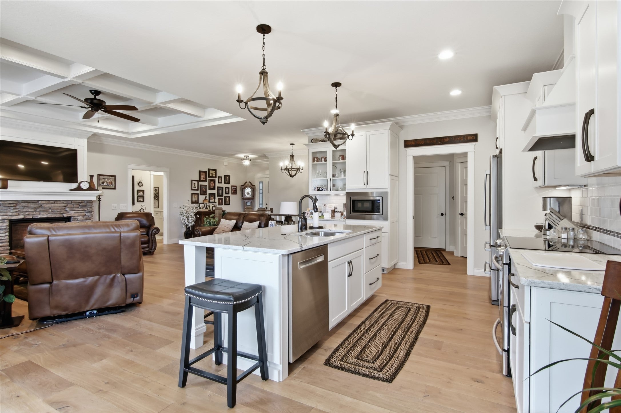 4227 Harless Road Eau Claire, WI 54701 - Photo 8 of 38 Gallery Image 8