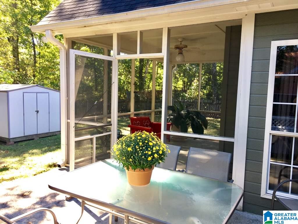 220 Greenfield Lane Alabaster, AL 35007 - Photo 2 of 44