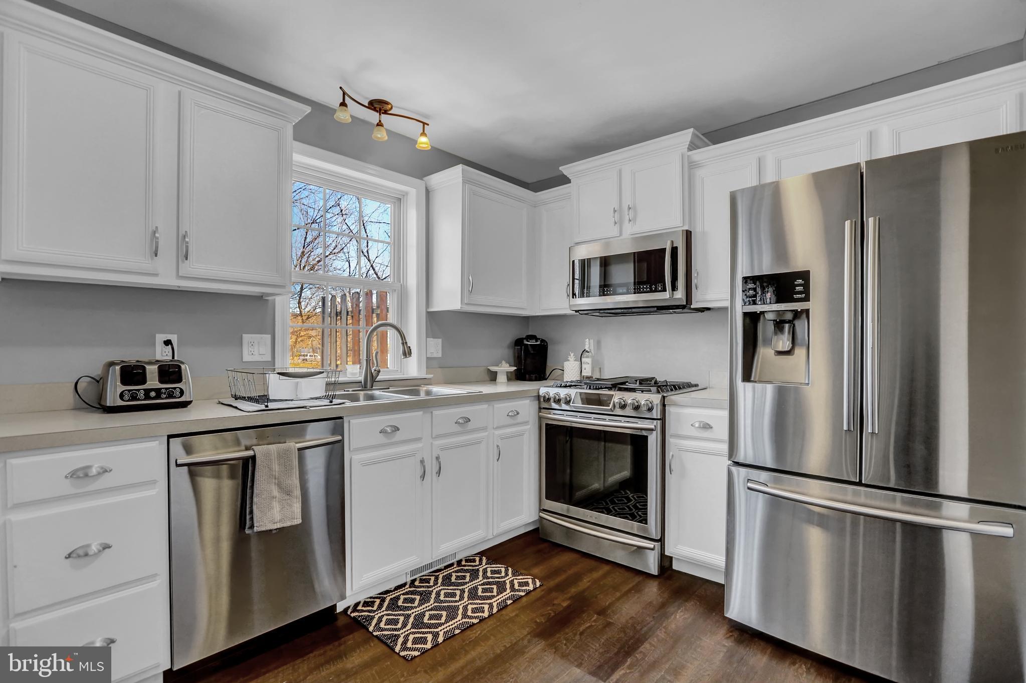 201 Riders Way Lebanon, PA 17042 - Photo 12 of 27 SS Appliances, Amazing Space; Light & Airy