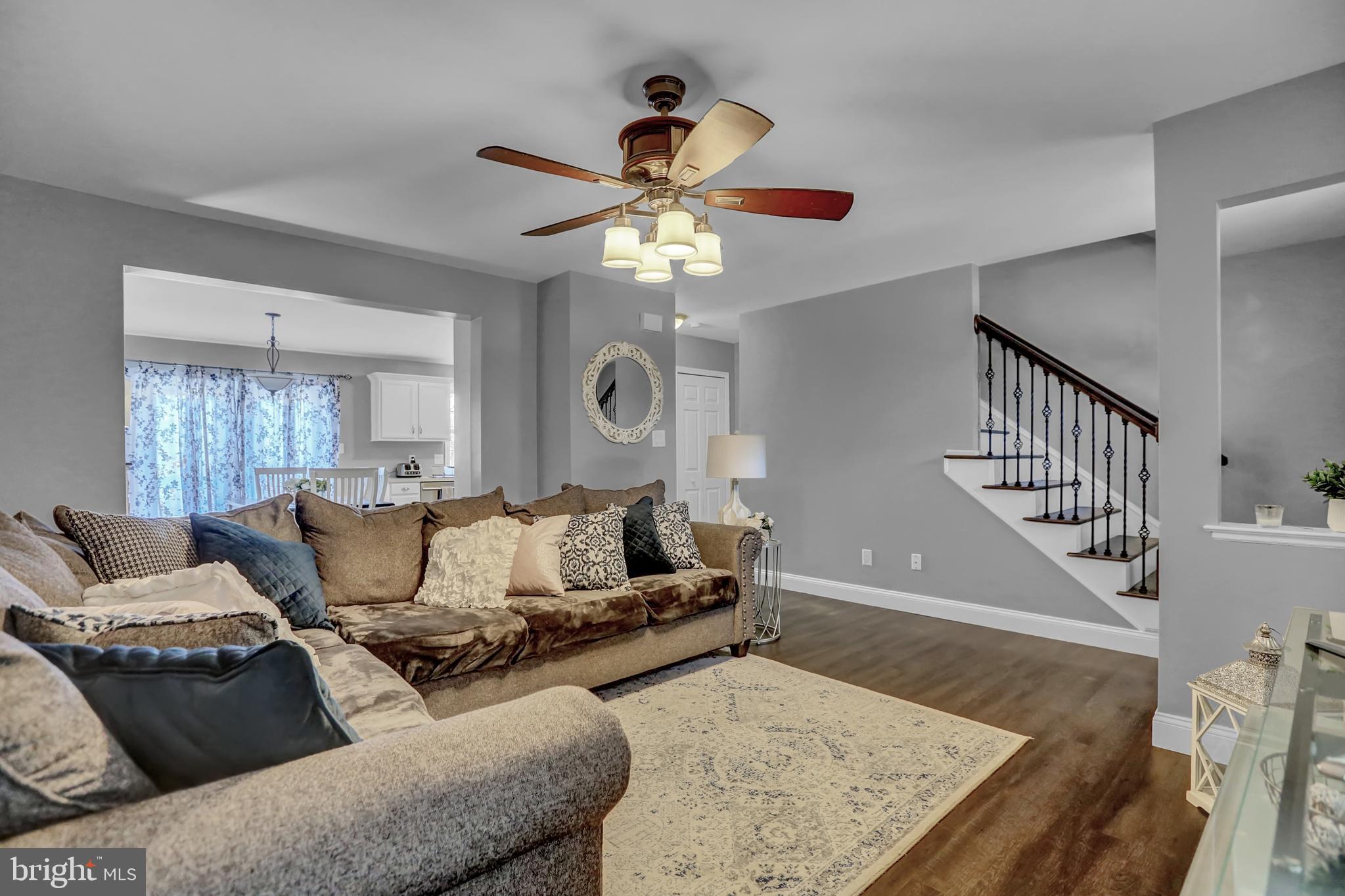 201 Riders Way Lebanon, PA 17042 - Photo 6 of 27 Side View of Living Room to Dining & 2nd Floor
