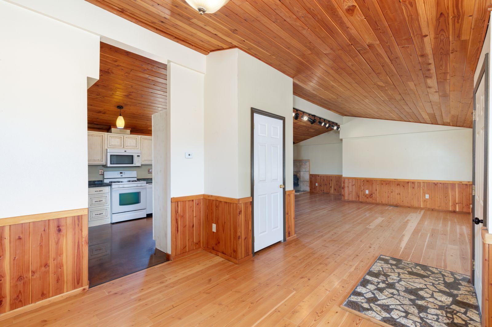 745 Spring Valley Parkway Spring Creek, NV 89815 - Photo 11 of 26 Gallery Image 11
