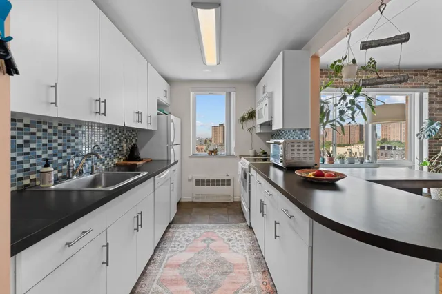 $287,500 | 853 Macy Place, Unit 8E | Longwood