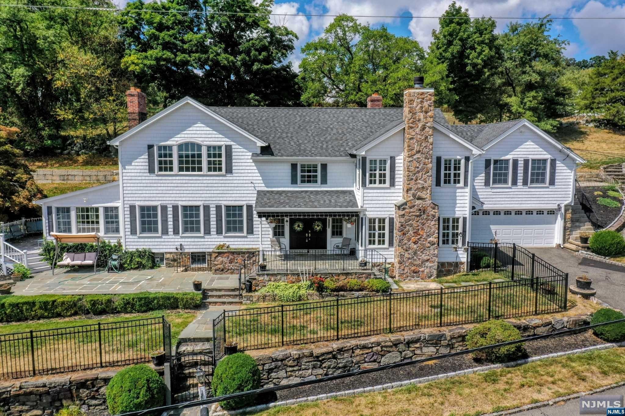 11 Charlottesburg Road Boonton, NJ 07005 - Photo 2 of 50