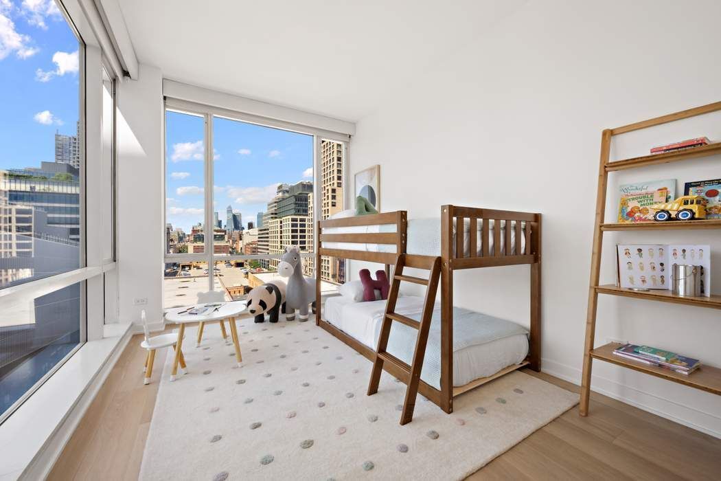 330 Spring Street, Unit 10B Manhattan, NY 10013 - Photo 10 of 12