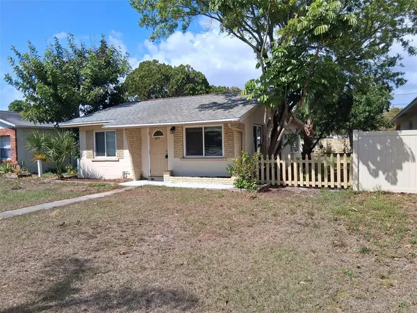 $229,000 | 2855 40th Avenue North, St. Petersburg, FL 33714
