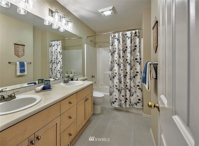 $625,000 | 17824 Northeast 96th Way, Unit 3, Redmond, WA 98052