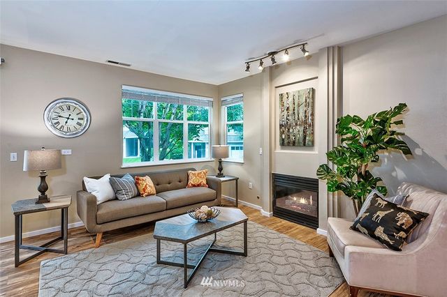 $625,000 | 17824 Northeast 96th Way, Unit 3, Redmond, WA 98052