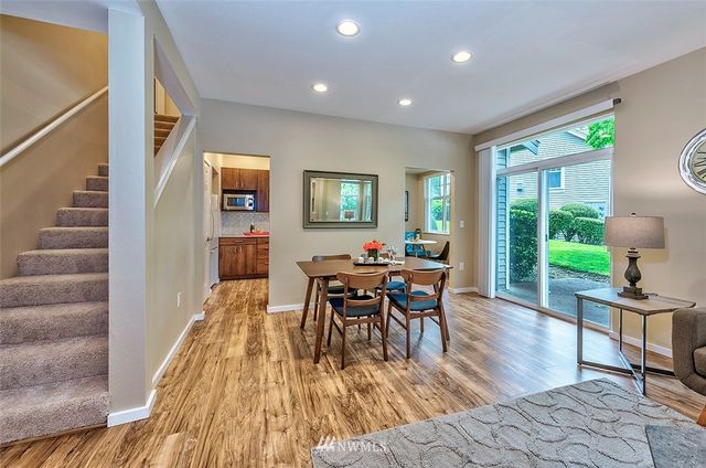 $625,000 | 17824 Northeast 96th Way, Unit 3, Redmond, WA 98052