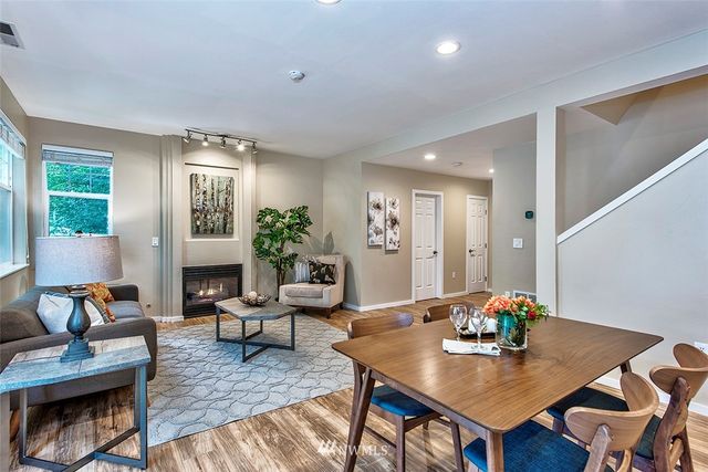 $625,000 | 17824 Northeast 96th Way, Unit 3, Redmond, WA 98052