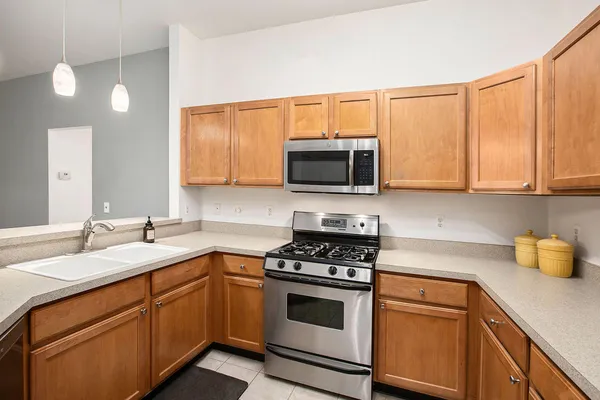 $325,000 | 2768 South Knightsbridge Circle, Ann Arbor, MI 48105