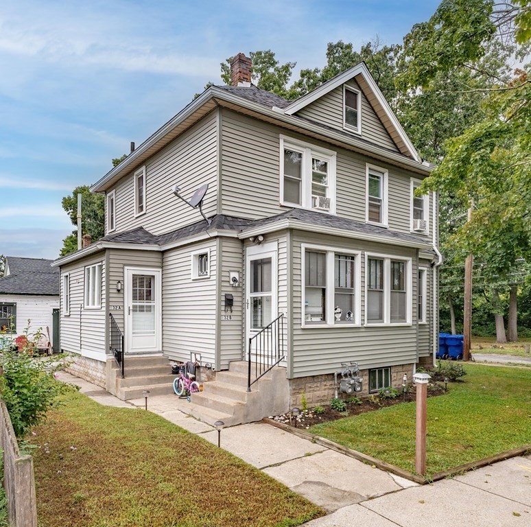 32 Shamrock Street Springfield, MA 01108 - Photo 1 of 38