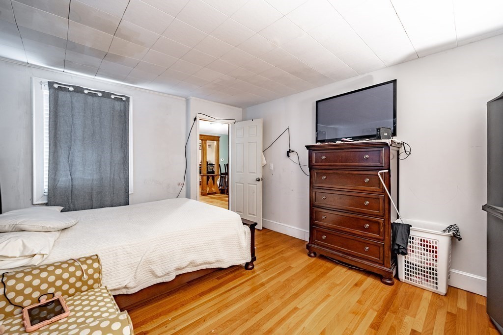 32 Shamrock Street Springfield, MA 01108 - Photo 28 of 38