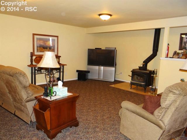 12570 Old Barn Road Elbert, CO 80106 - Photo 13 of 25 Family Room
