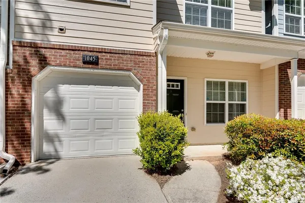 $1,700 | 1045 Mosscroft Court, Lawrenceville, GA 30045