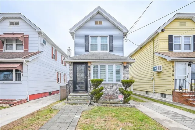 $915,000 | 6222 Avenue T | Mill Basin