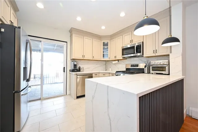 $915,000 | 6222 Avenue T | Mill Basin